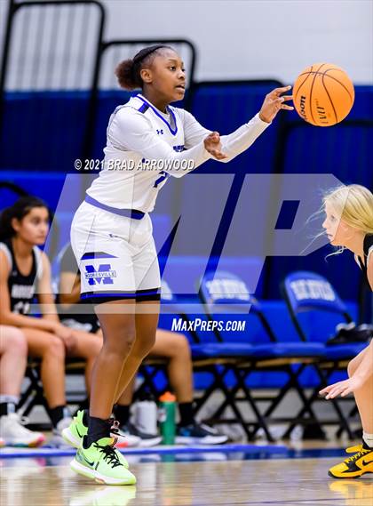 Thumbnail 3 in Hough @ Mooresville photogallery.