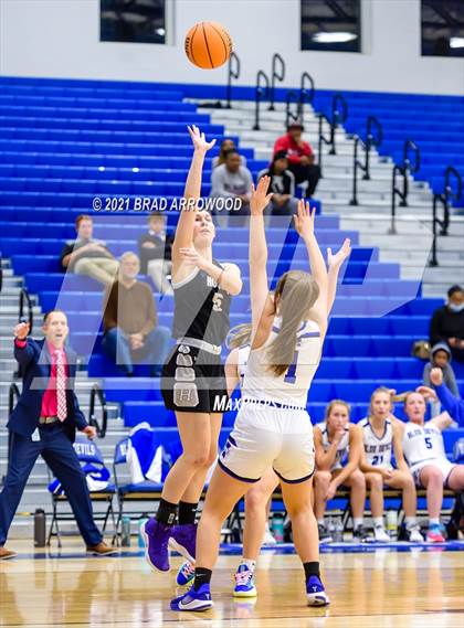 Thumbnail 1 in Hough @ Mooresville photogallery.