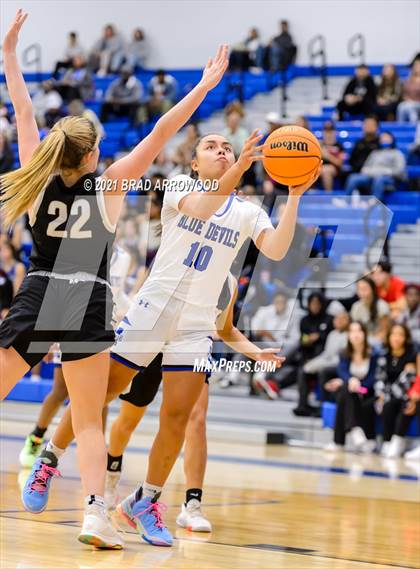 Thumbnail 1 in Hough @ Mooresville photogallery.