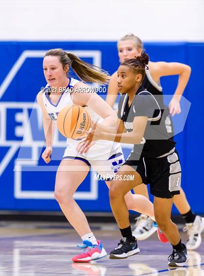 Thumbnail 3 in Hough @ Mooresville photogallery.