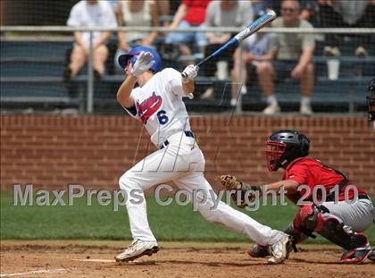 Thumbnail 3 in Stevens vs. Westlake (Texas 5A Region IV Playoffs) photogallery.