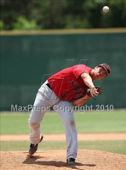 Thumbnail 3 in Stevens vs. Westlake (Texas 5A Region IV Playoffs) photogallery.
