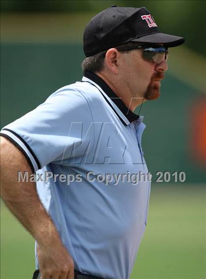Thumbnail 1 in Stevens vs. Westlake (Texas 5A Region IV Playoffs) photogallery.