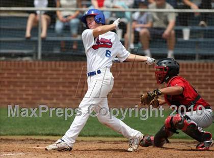 Thumbnail 3 in Stevens vs. Westlake (Texas 5A Region IV Playoffs) photogallery.