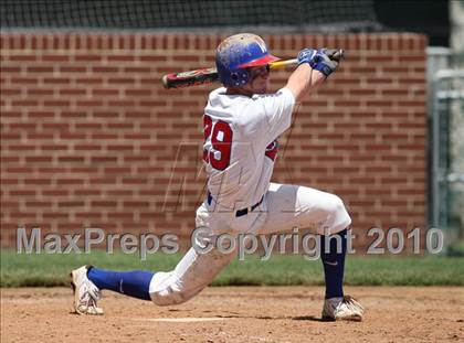 Thumbnail 3 in Stevens vs. Westlake (Texas 5A Region IV Playoffs) photogallery.
