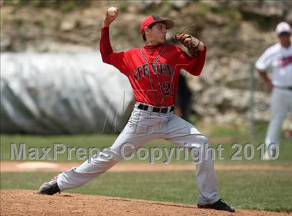 Thumbnail 2 in Stevens vs. Westlake (Texas 5A Region IV Playoffs) photogallery.