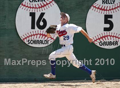 Thumbnail 2 in Stevens vs. Westlake (Texas 5A Region IV Playoffs) photogallery.