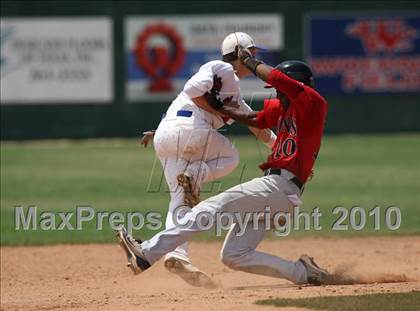 Thumbnail 2 in Stevens vs. Westlake (Texas 5A Region IV Playoffs) photogallery.