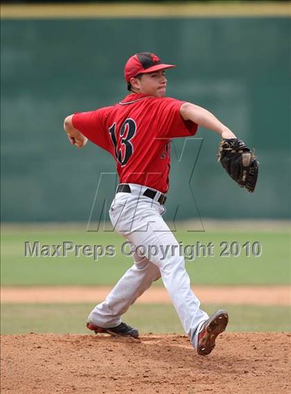 Thumbnail 2 in Stevens vs. Westlake (Texas 5A Region IV Playoffs) photogallery.