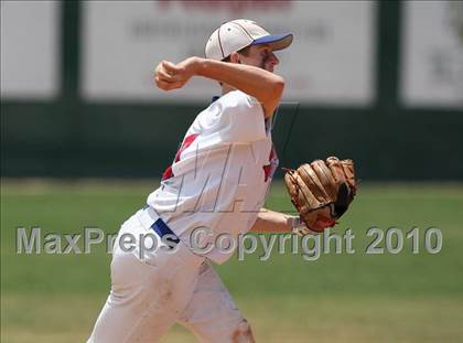 Thumbnail 1 in Stevens vs. Westlake (Texas 5A Region IV Playoffs) photogallery.