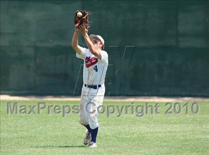 Thumbnail 1 in Stevens vs. Westlake (Texas 5A Region IV Playoffs) photogallery.