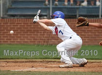 Thumbnail 1 in Stevens vs. Westlake (Texas 5A Region IV Playoffs) photogallery.