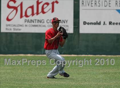 Thumbnail 3 in Stevens vs. Westlake (Texas 5A Region IV Playoffs) photogallery.