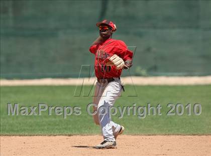 Thumbnail 3 in Stevens vs. Westlake (Texas 5A Region IV Playoffs) photogallery.