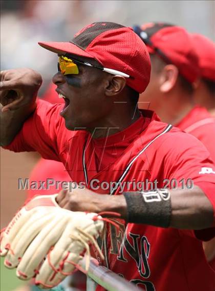 Thumbnail 1 in Stevens vs. Westlake (Texas 5A Region IV Playoffs) photogallery.