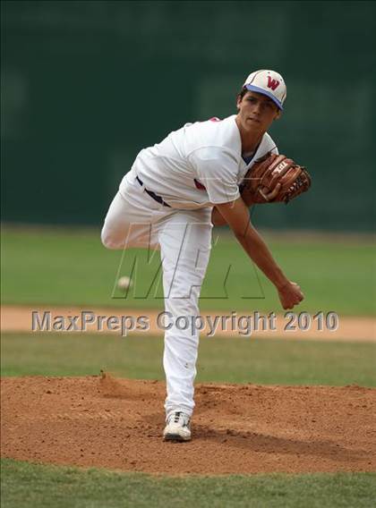 Thumbnail 3 in Stevens vs. Westlake (Texas 5A Region IV Playoffs) photogallery.