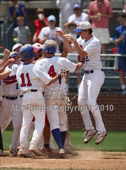 Thumbnail 3 in Stevens vs. Westlake (Texas 5A Region IV Playoffs) photogallery.