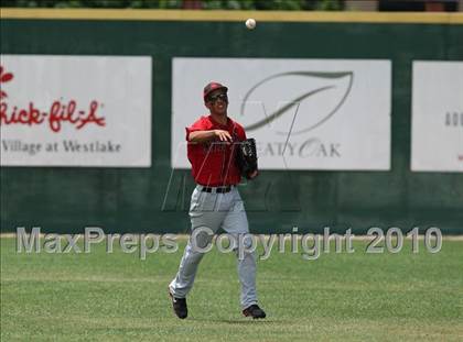 Thumbnail 1 in Stevens vs. Westlake (Texas 5A Region IV Playoffs) photogallery.
