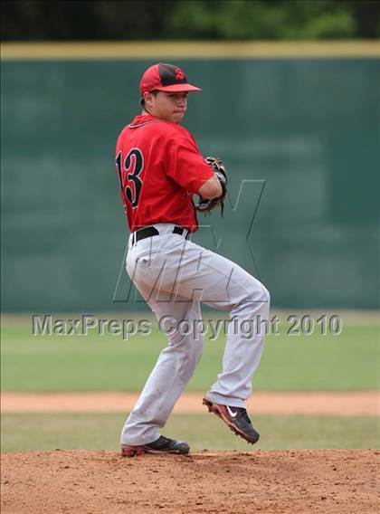 Thumbnail 2 in Stevens vs. Westlake (Texas 5A Region IV Playoffs) photogallery.