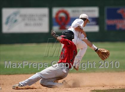 Thumbnail 3 in Stevens vs. Westlake (Texas 5A Region IV Playoffs) photogallery.