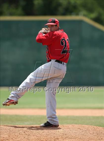 Thumbnail 3 in Stevens vs. Westlake (Texas 5A Region IV Playoffs) photogallery.