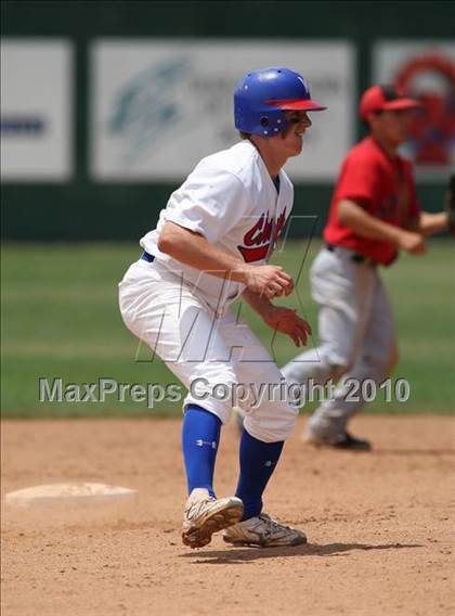 Thumbnail 3 in Stevens vs. Westlake (Texas 5A Region IV Playoffs) photogallery.