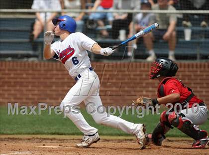 Thumbnail 1 in Stevens vs. Westlake (Texas 5A Region IV Playoffs) photogallery.
