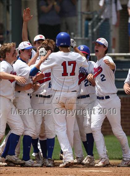 Thumbnail 1 in Stevens vs. Westlake (Texas 5A Region IV Playoffs) photogallery.