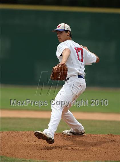 Thumbnail 2 in Stevens vs. Westlake (Texas 5A Region IV Playoffs) photogallery.