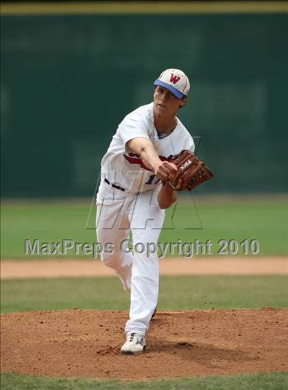 Thumbnail 1 in Stevens vs. Westlake (Texas 5A Region IV Playoffs) photogallery.
