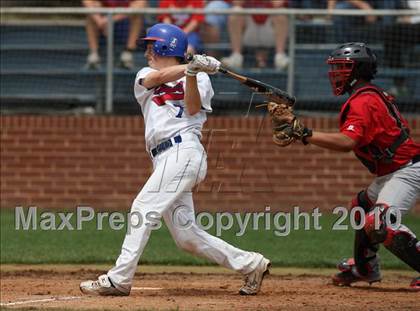 Thumbnail 1 in Stevens vs. Westlake (Texas 5A Region IV Playoffs) photogallery.