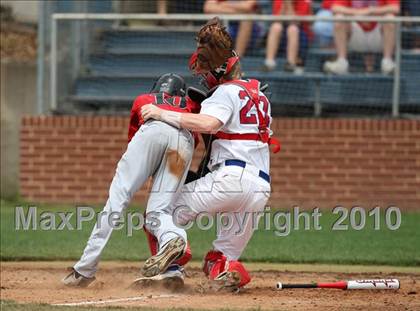Thumbnail 3 in Stevens vs. Westlake (Texas 5A Region IV Playoffs) photogallery.