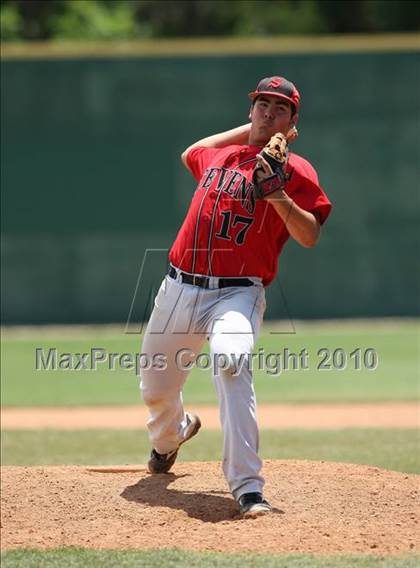 Thumbnail 1 in Stevens vs. Westlake (Texas 5A Region IV Playoffs) photogallery.