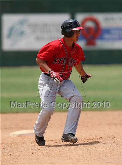 Thumbnail 3 in Stevens vs. Westlake (Texas 5A Region IV Playoffs) photogallery.