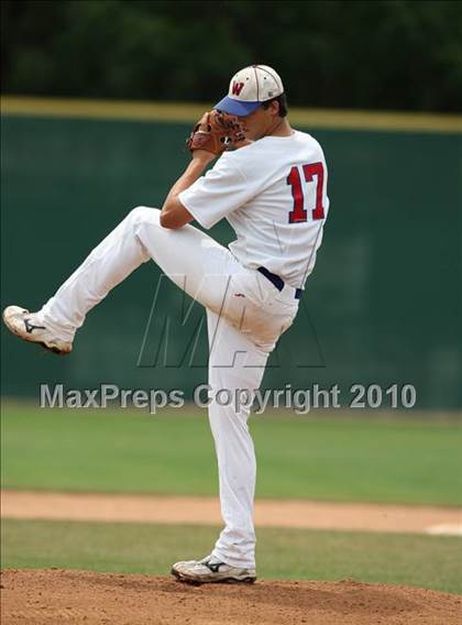 Thumbnail 3 in Stevens vs. Westlake (Texas 5A Region IV Playoffs) photogallery.