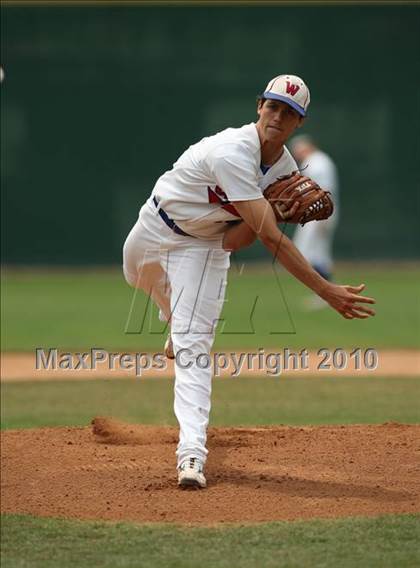 Thumbnail 2 in Stevens vs. Westlake (Texas 5A Region IV Playoffs) photogallery.