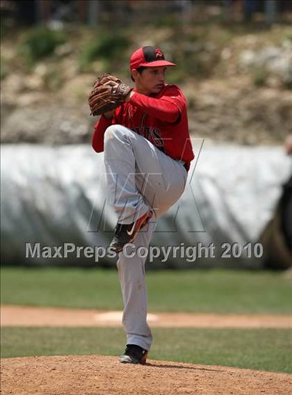 Thumbnail 1 in Stevens vs. Westlake (Texas 5A Region IV Playoffs) photogallery.
