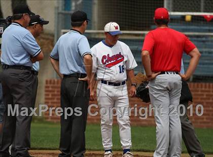 Thumbnail 2 in Stevens vs. Westlake (Texas 5A Region IV Playoffs) photogallery.