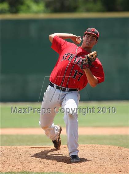 Thumbnail 1 in Stevens vs. Westlake (Texas 5A Region IV Playoffs) photogallery.