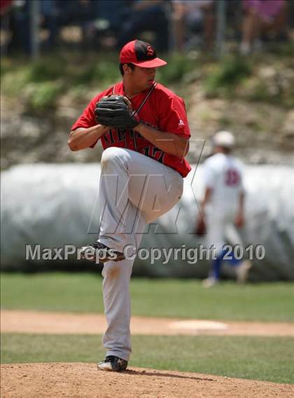 Thumbnail 1 in Stevens vs. Westlake (Texas 5A Region IV Playoffs) photogallery.