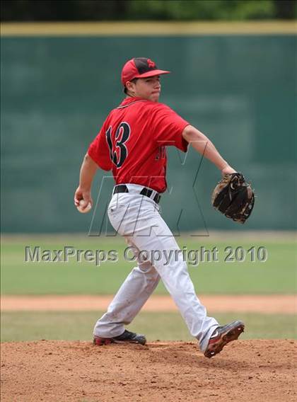 Thumbnail 1 in Stevens vs. Westlake (Texas 5A Region IV Playoffs) photogallery.