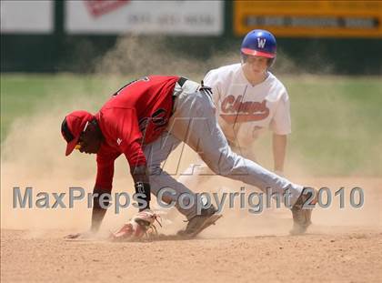 Thumbnail 2 in Stevens vs. Westlake (Texas 5A Region IV Playoffs) photogallery.