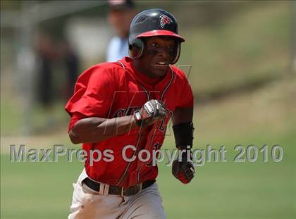 Thumbnail 1 in Stevens vs. Westlake (Texas 5A Region IV Playoffs) photogallery.