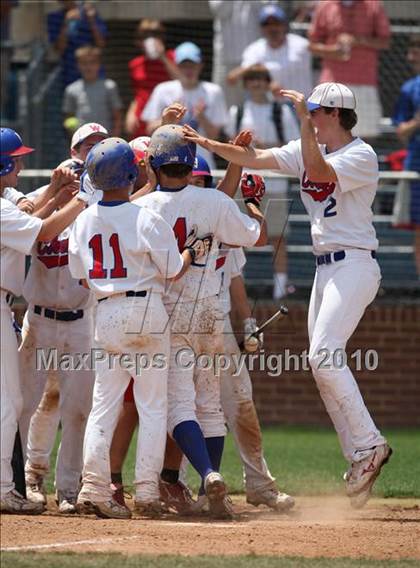 Thumbnail 1 in Stevens vs. Westlake (Texas 5A Region IV Playoffs) photogallery.