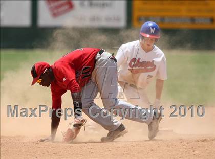 Thumbnail 3 in Stevens vs. Westlake (Texas 5A Region IV Playoffs) photogallery.