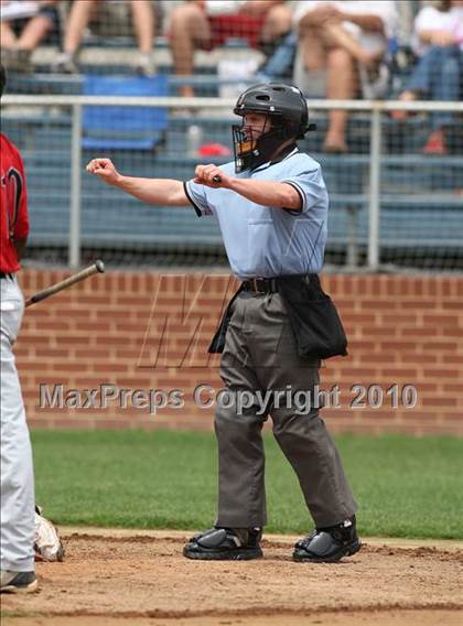 Thumbnail 2 in Stevens vs. Westlake (Texas 5A Region IV Playoffs) photogallery.