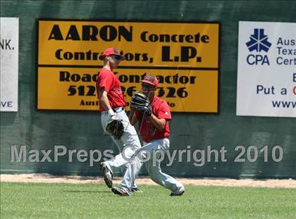 Thumbnail 3 in Stevens vs. Westlake (Texas 5A Region IV Playoffs) photogallery.