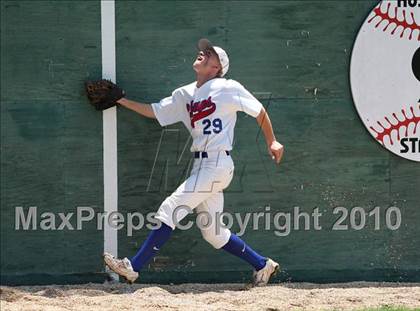Thumbnail 2 in Stevens vs. Westlake (Texas 5A Region IV Playoffs) photogallery.