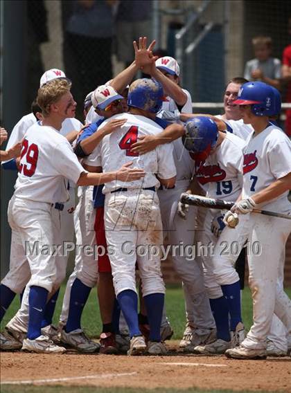 Thumbnail 3 in Stevens vs. Westlake (Texas 5A Region IV Playoffs) photogallery.