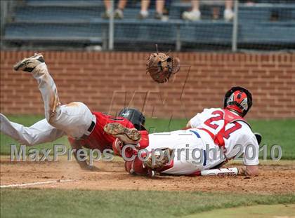 Thumbnail 2 in Stevens vs. Westlake (Texas 5A Region IV Playoffs) photogallery.